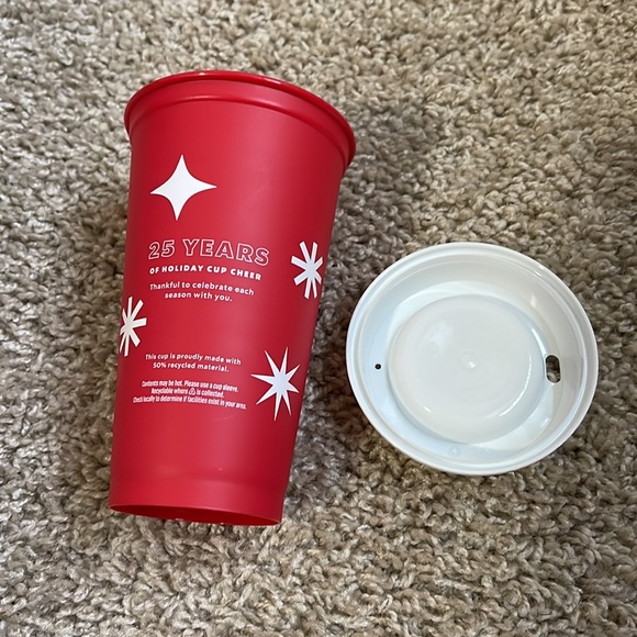 🔴3/$20🔴 New Starbucks 2022 Holiday Reusable Cup - Picture 2 of 4